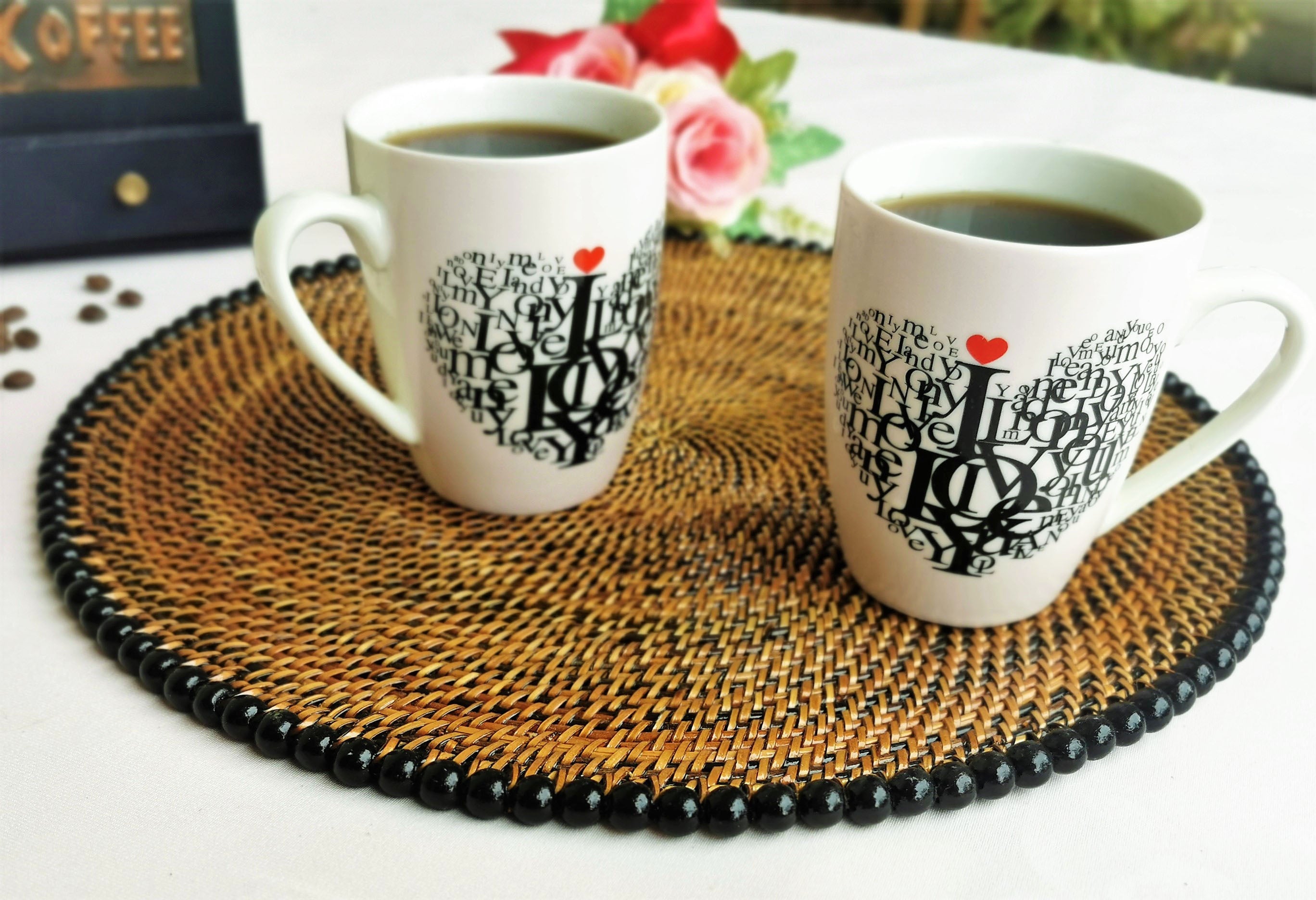 Round Placemat 14", With Black Wood Beads, Set of 4